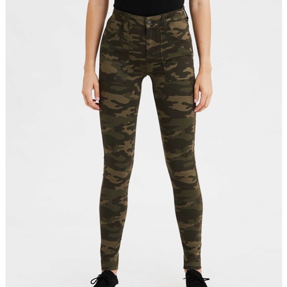 American Eagle Outfitters Pants - AEO Camo Green Hi-Rise Jegging